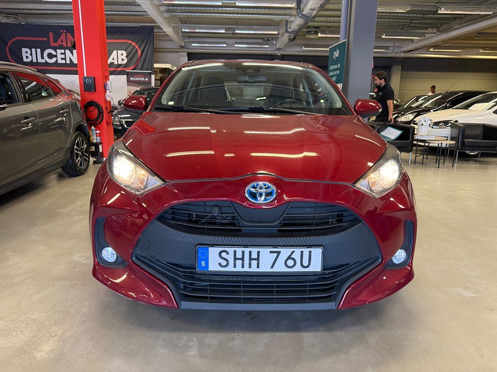 Vehicle Image 3