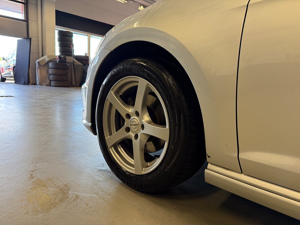 Vehicle Image 11