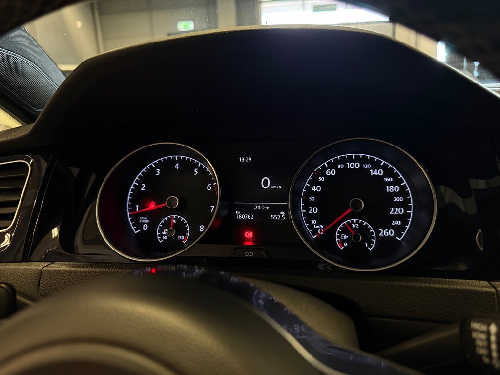 Vehicle Image 21