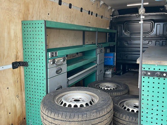 Vehicle Image 18