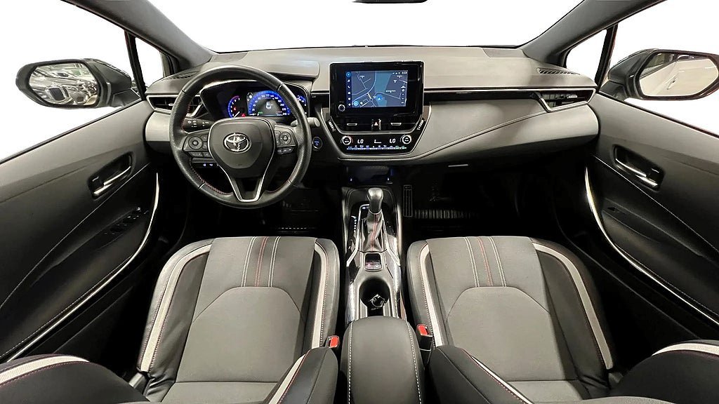Vehicle Image 6