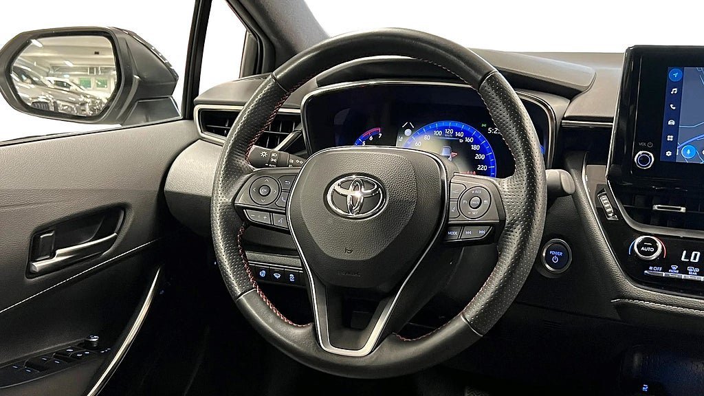 Vehicle Image 8