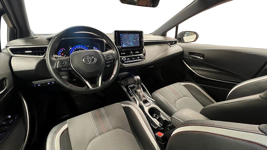 Vehicle Image 9