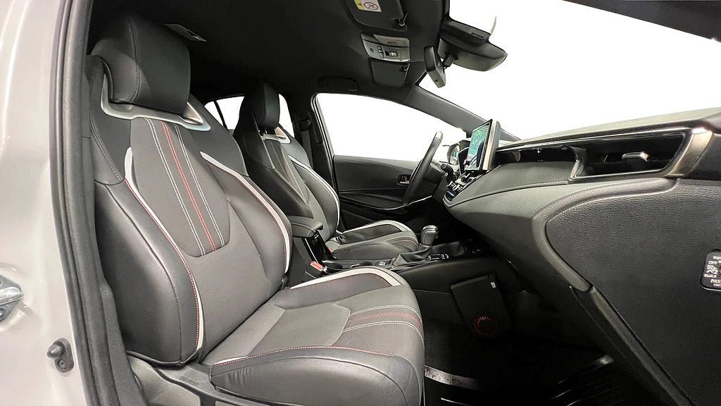 Vehicle Image 15