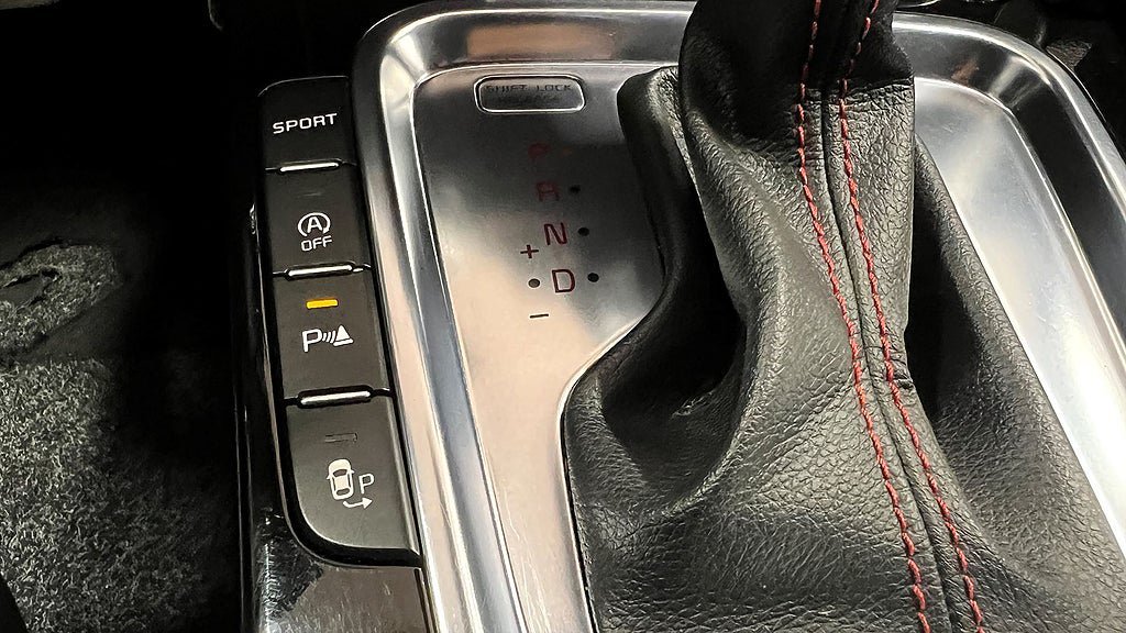 Vehicle Image 18