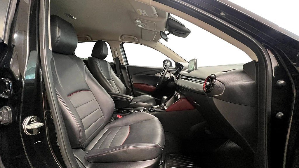 Vehicle Image 15