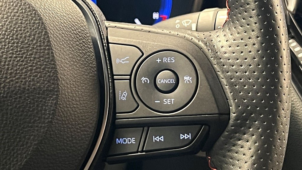 Vehicle Image 22