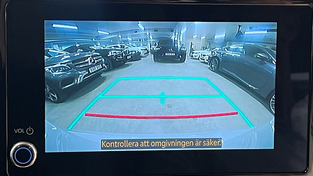Vehicle Image 23