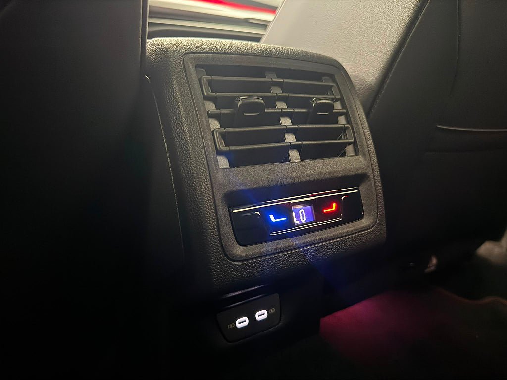 Vehicle Image 38