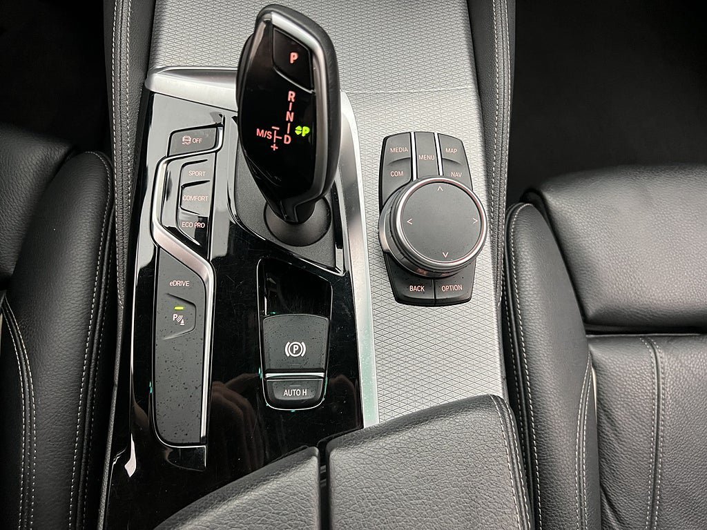 Vehicle Image 27