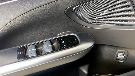 Vehicle Image 26