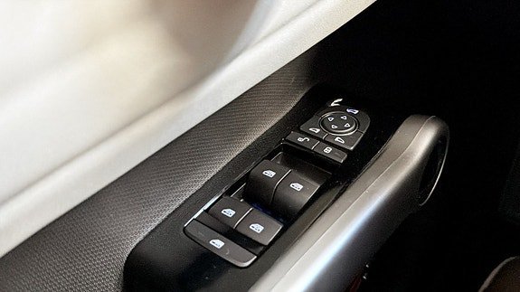 Vehicle Image 22