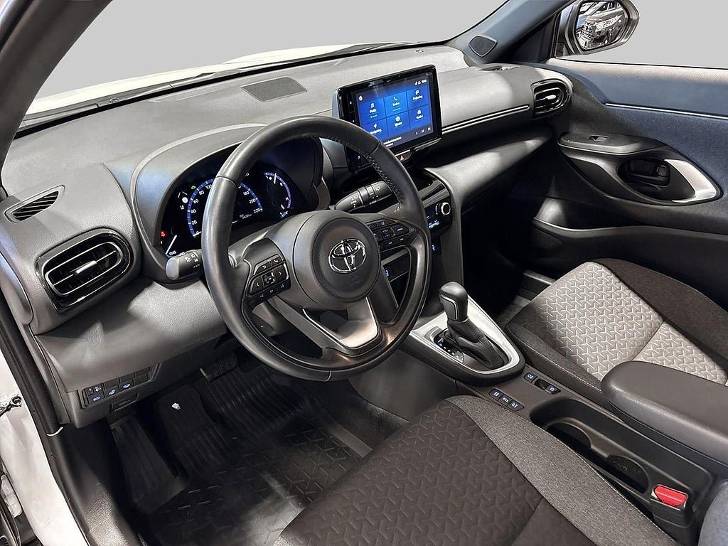 Vehicle Image 14