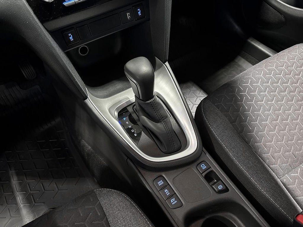 Vehicle Image 18