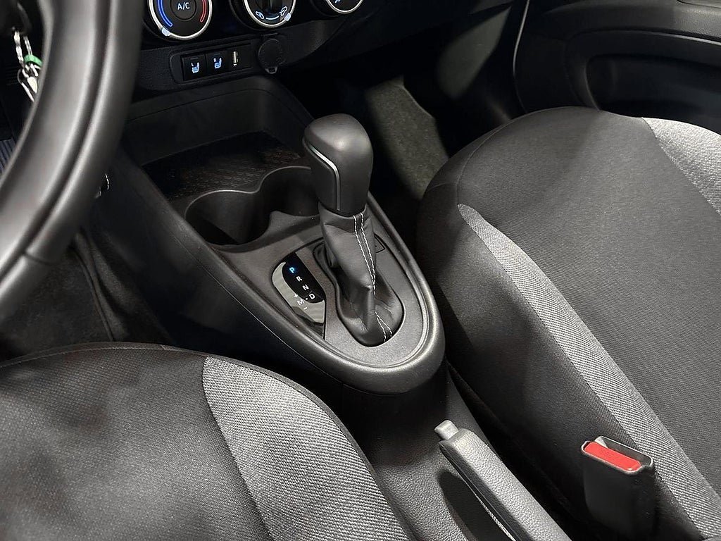 Vehicle Image 18
