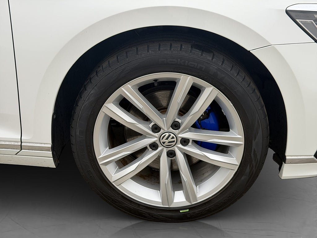 Vehicle Image 38