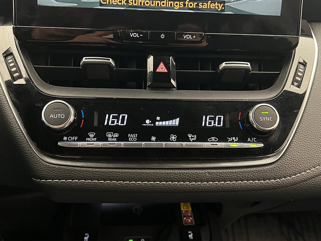 Vehicle Image 23