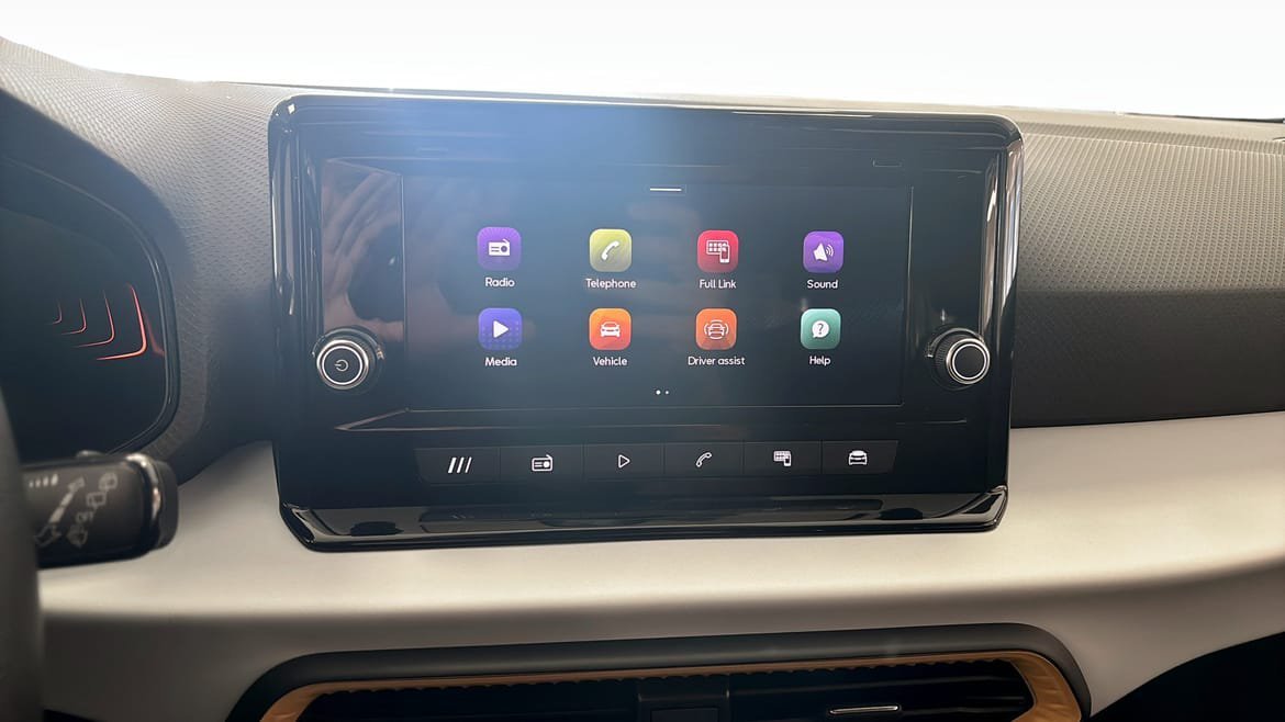 Vehicle Image 9