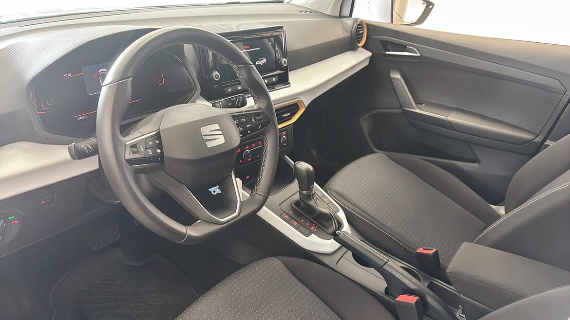 Vehicle Image 7