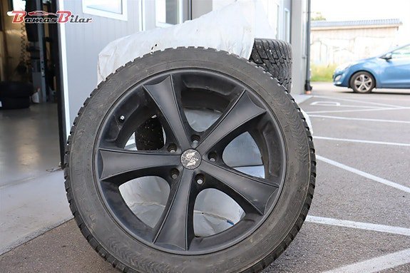 Vehicle Image 24