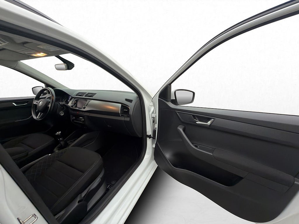 Vehicle Image 21