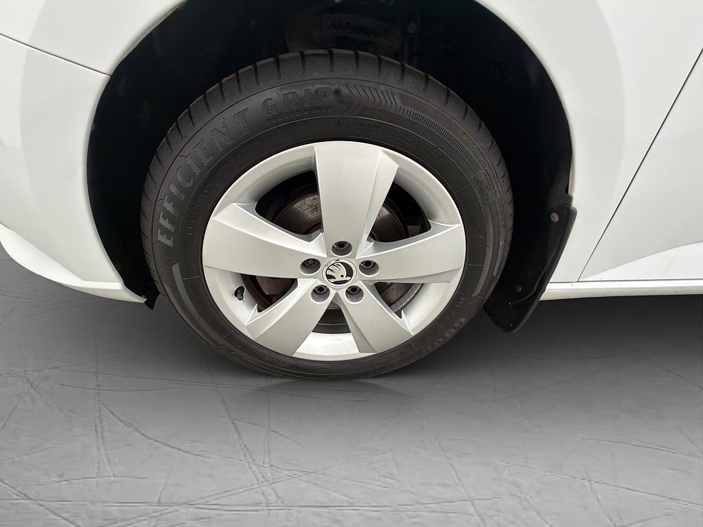 Vehicle Image 22