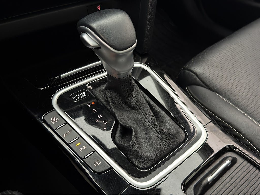 Vehicle Image 23