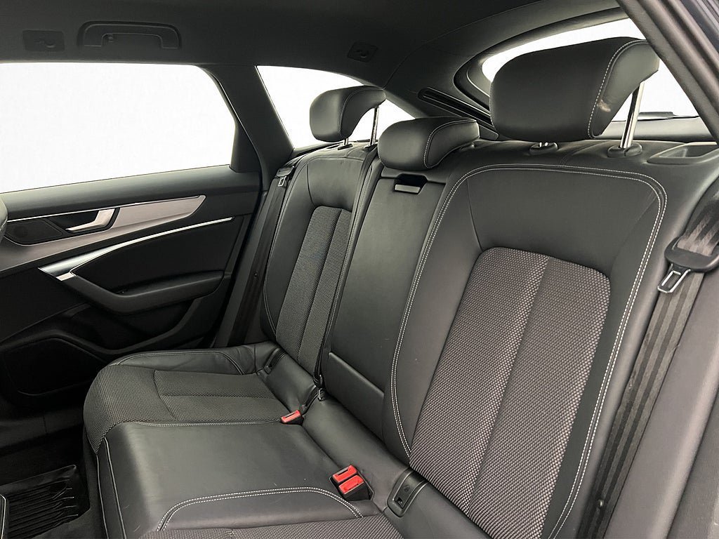 Vehicle Image 27