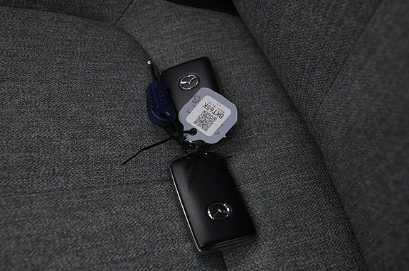 Vehicle Image 22