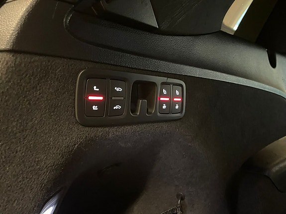 Vehicle Image 29