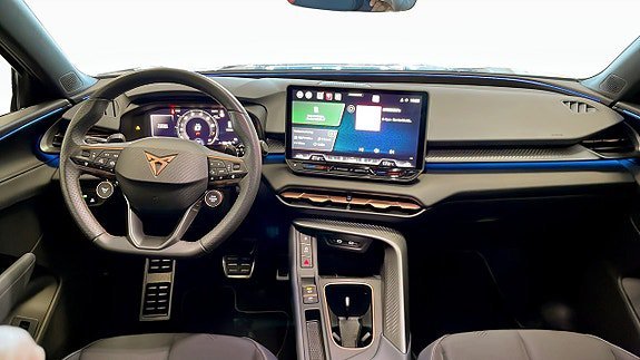 Vehicle Image 10
