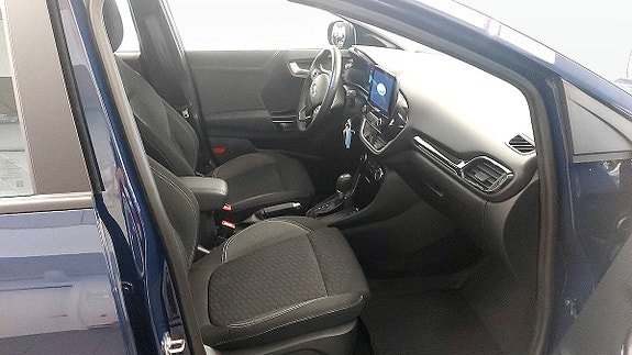Vehicle Image 7