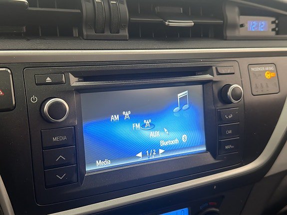Vehicle Image 17