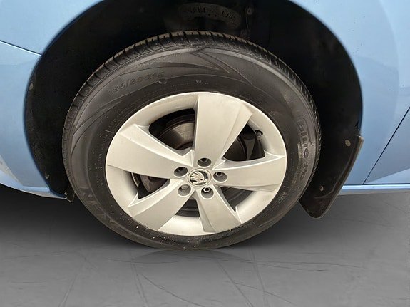 Vehicle Image 24