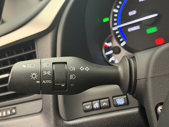 Vehicle Image 26