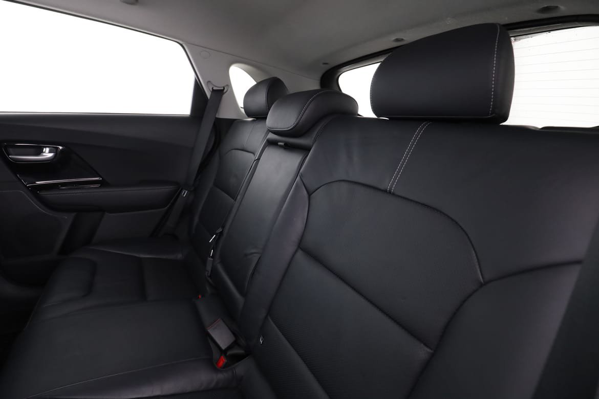 Vehicle Image 15