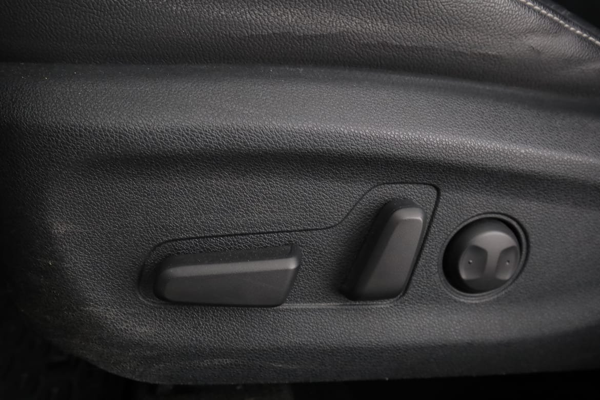 Vehicle Image 36