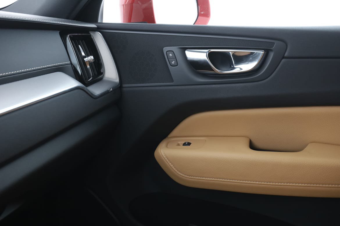 Vehicle Image 33