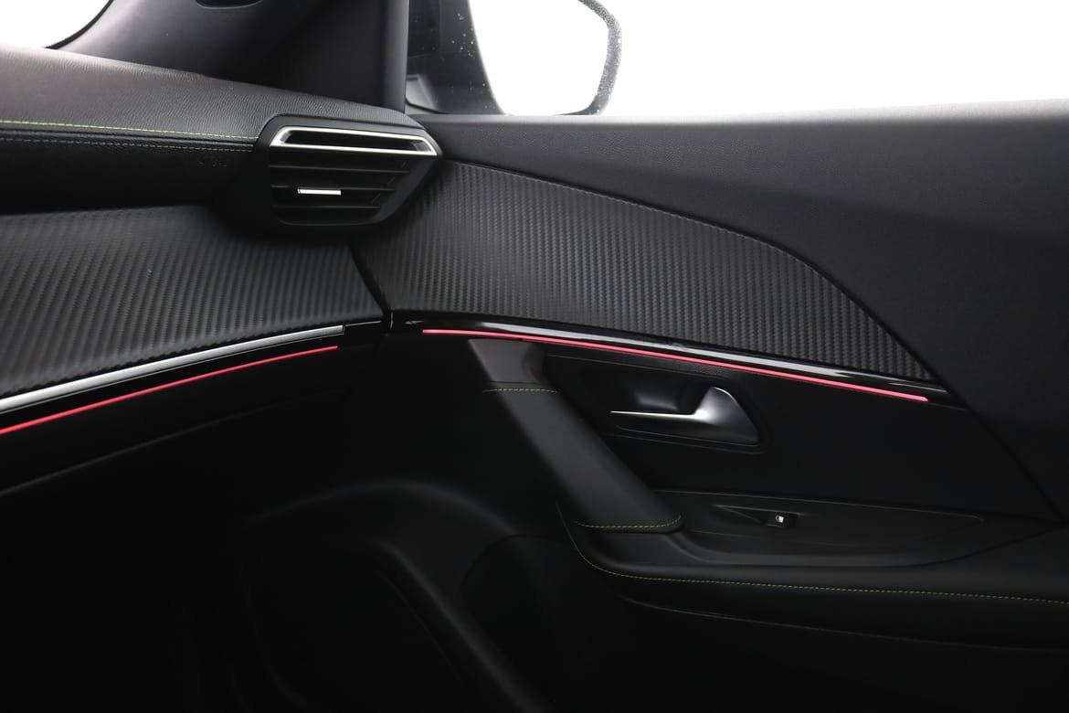 Vehicle Image 32
