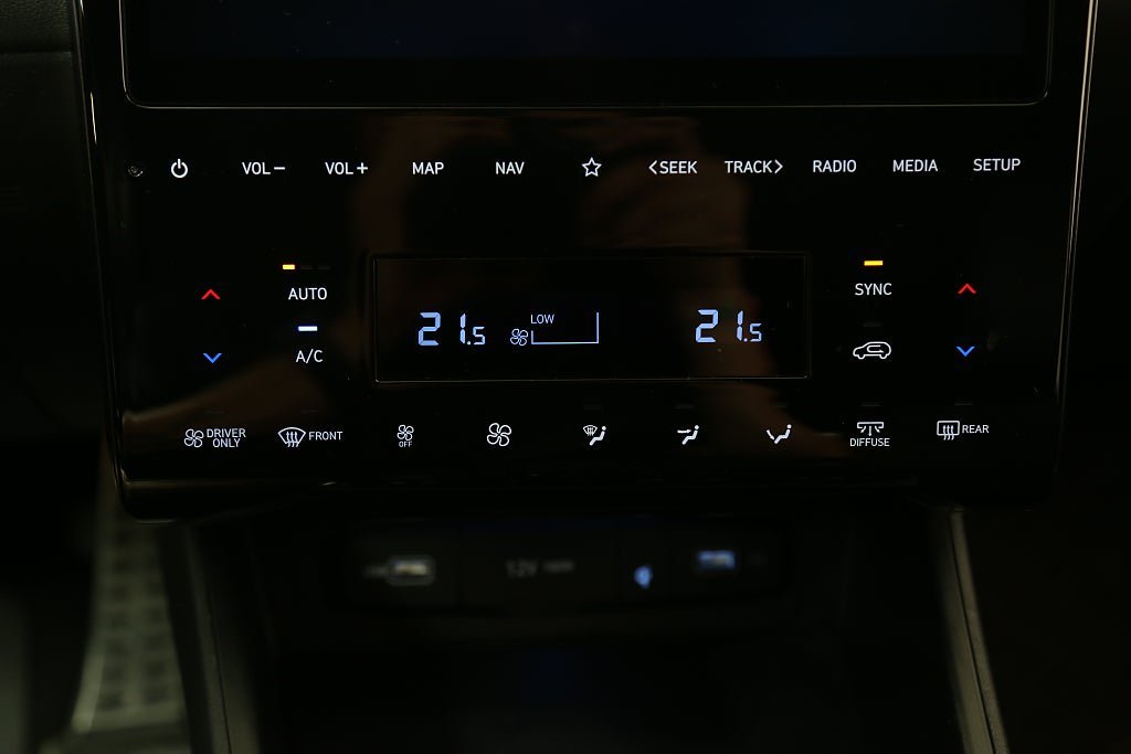 Vehicle Image 24