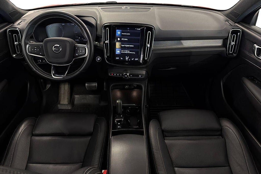 Vehicle Image 10