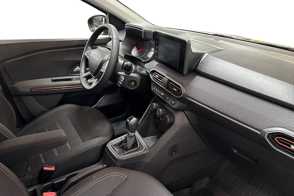 Vehicle Image 7