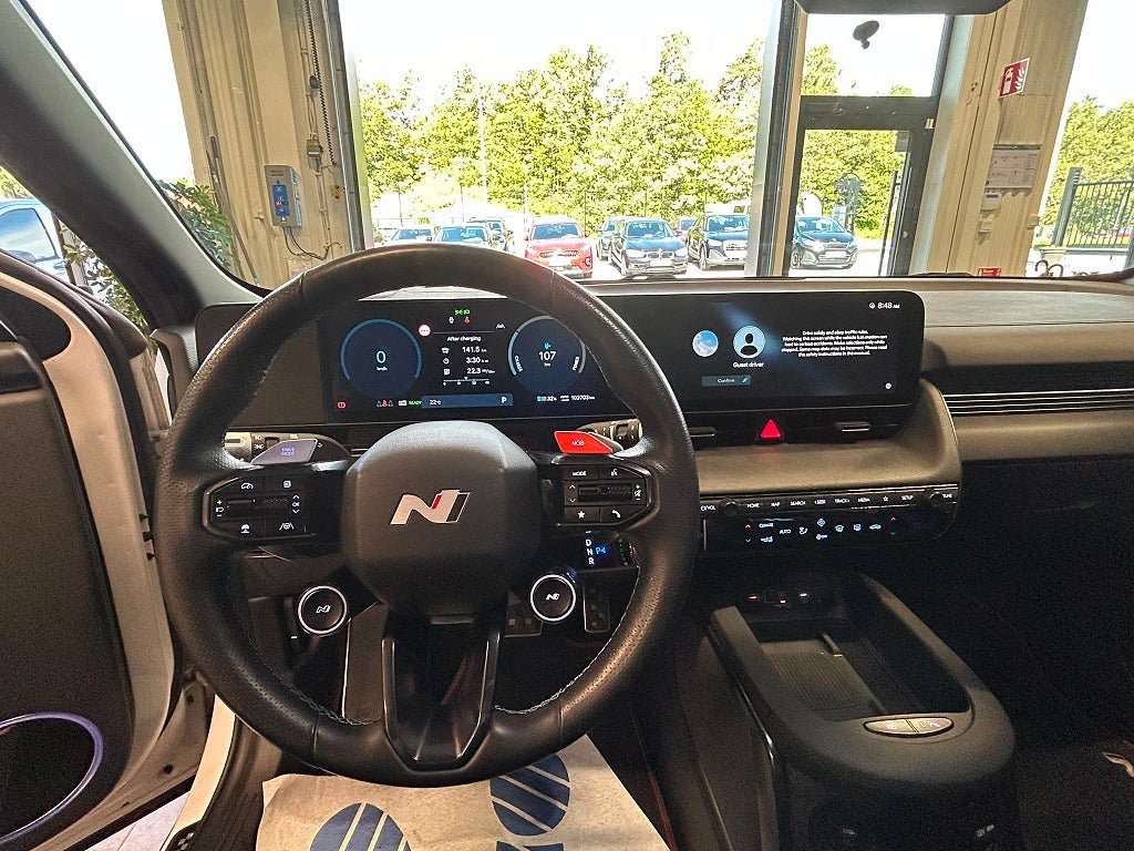 Vehicle Image 15