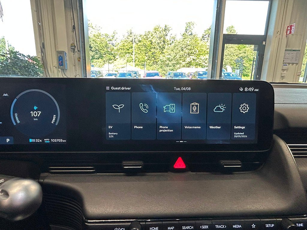 Vehicle Image 18