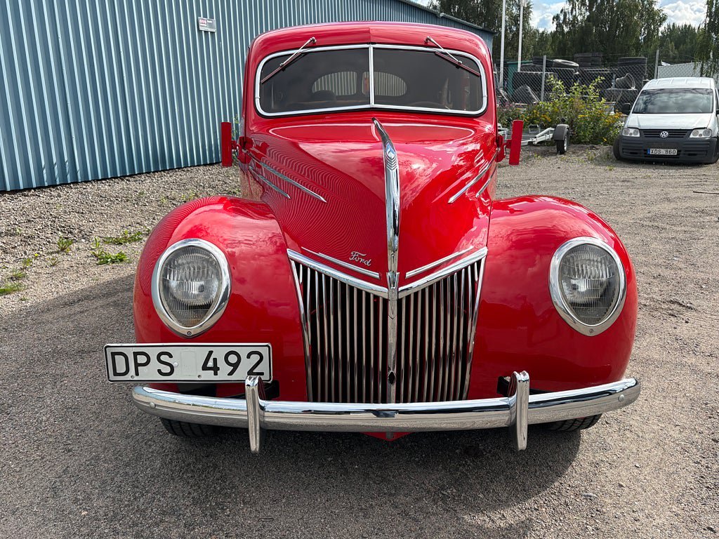 Vehicle Image 9