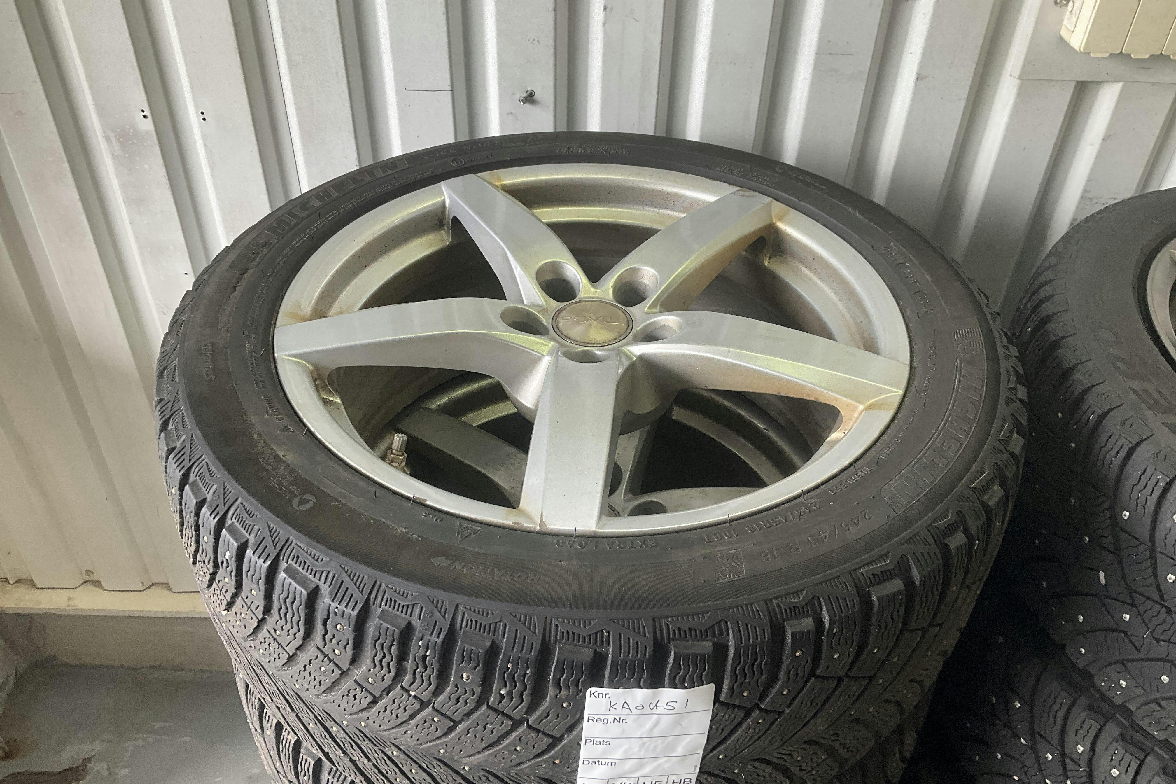 Vehicle Image 13