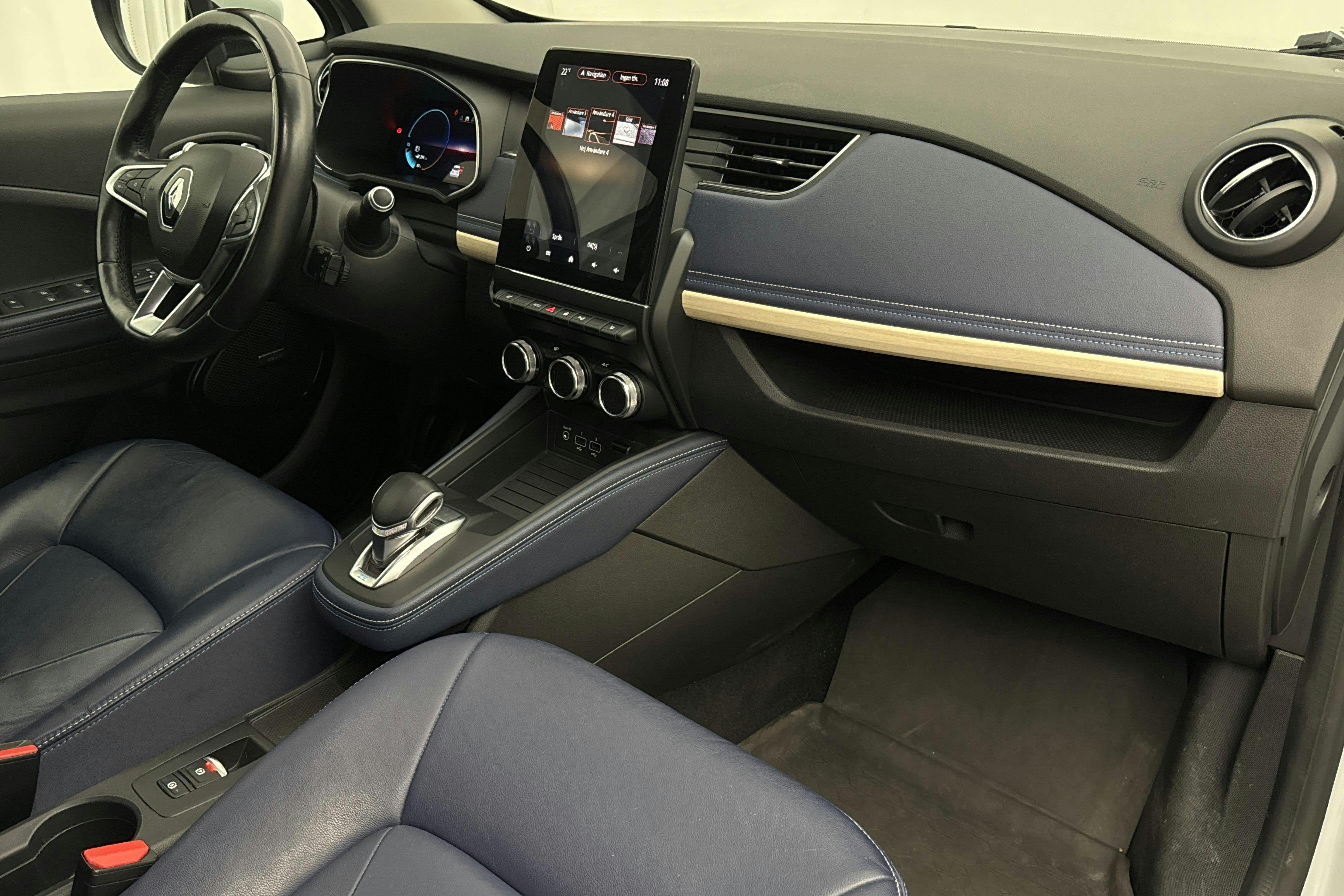 Vehicle Image 13