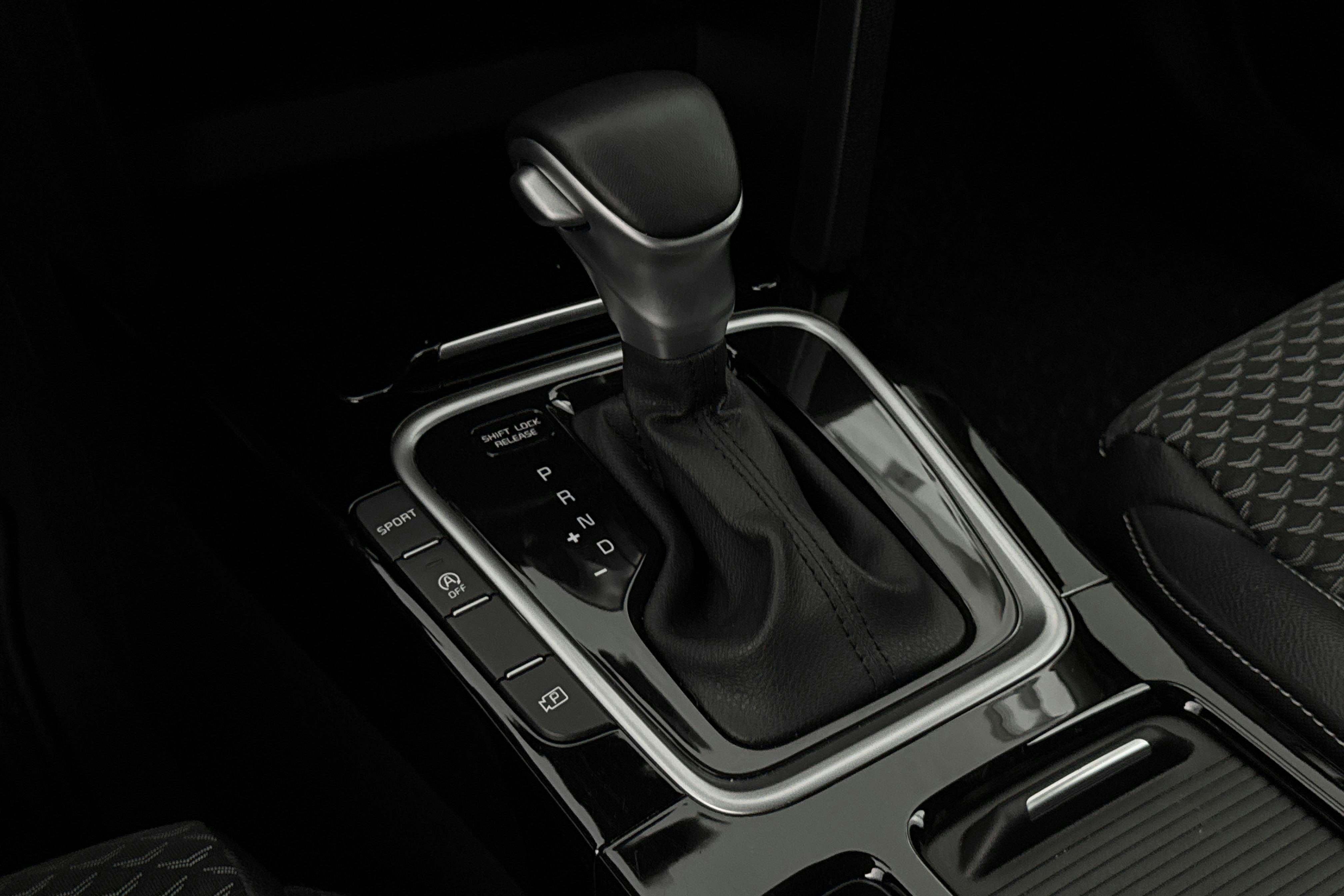 Vehicle Image 15