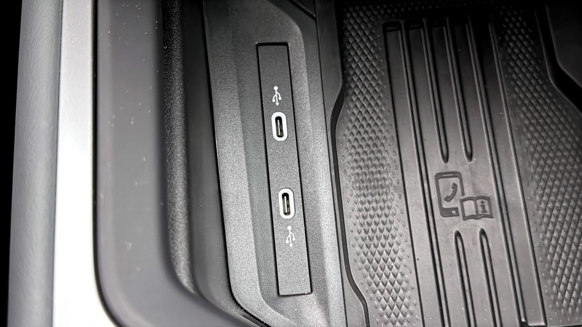 Vehicle Image 18