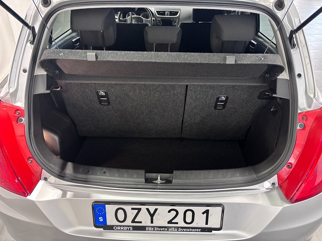 Vehicle Image 11